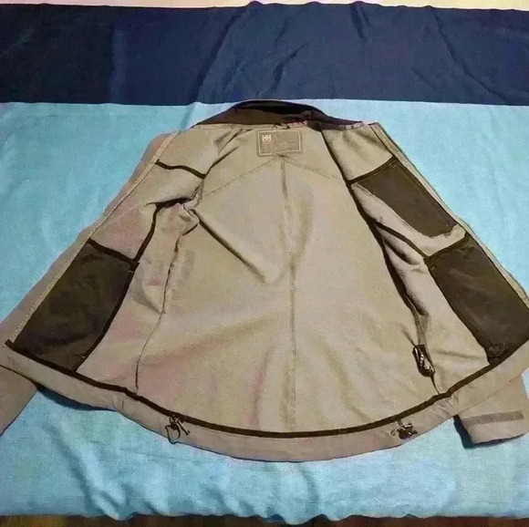 Flawless Helly Hansen Mountain Professional Jacket - Size Women's Large - Picture 4 of 16